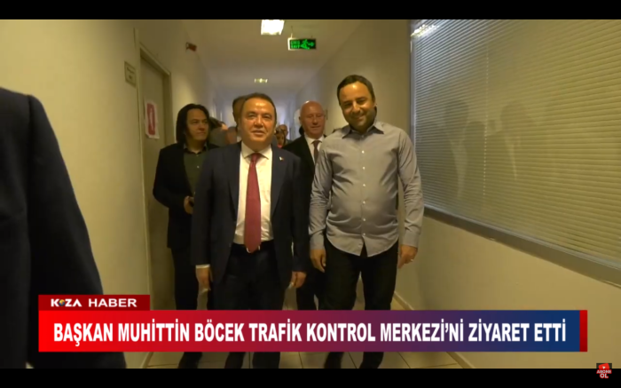 BAŞKAN MUHİTTİN BÖCEK TRAFİK KONTROL MERKEZİ’Nİ ZİYARET ETTİ