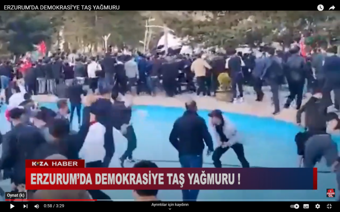 ERZURUM’DA DEMOKRASİ’YE TAŞ YAĞMURU