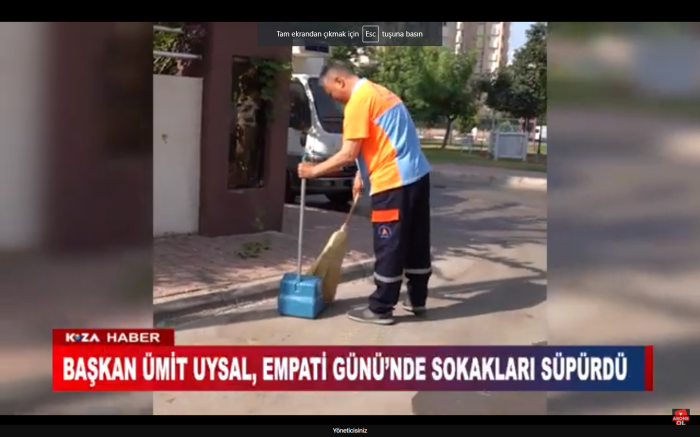 BAŞKAN ÜMİT UYSAL, EMPATİ GÜNÜ’NDE SOKAKLARI SÜPÜRDÜ