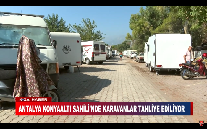 ANTALYA KONYAALTI SAHİLİ'NDE KARAVANLAR TAHLİYE EDİLİYOR