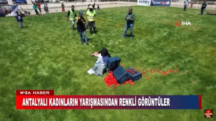 ANTALYALI KADINLARIN YARIŞMASINDAN RENKLİ GÖRÜNTÜLER