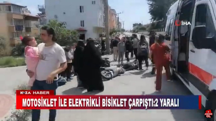 MOTOSİKLET İLE ELEKTRİKLİ BİSİKLET ÇARPIŞTI:2 YARALI