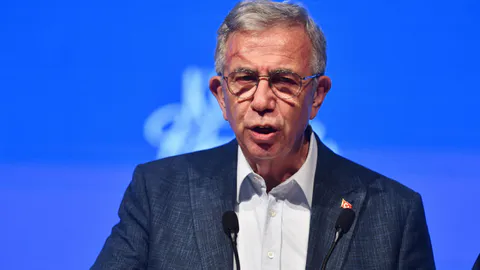 MANSUR YAVAŞ İLK KEZ BU KADAR NET KONUŞTU: CUMHURBAŞKANI ADAYI OLURUM