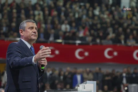ÖZGÜR ÖZEL, İLÇE ÖN SEÇİMLERİ İÇİN İZMİR, MANİSA, BALIKESİR VE İSTANBUL’A GİDECEK